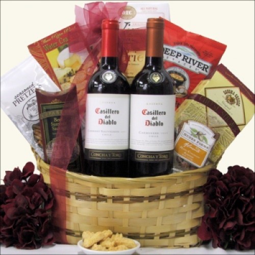 Chilean Red Duet: Father's Day Gourmet Wine Gift Basket